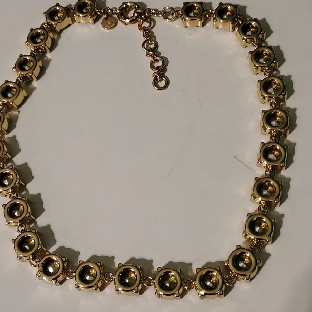 Talbots gold tone with large set circle rhinestones shorter style neckla…